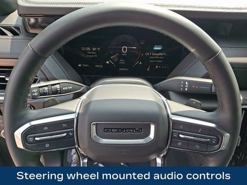 Used 2025 GMC Yukon Denali w/ LPO, Get Active Package AWD/4WD image 4