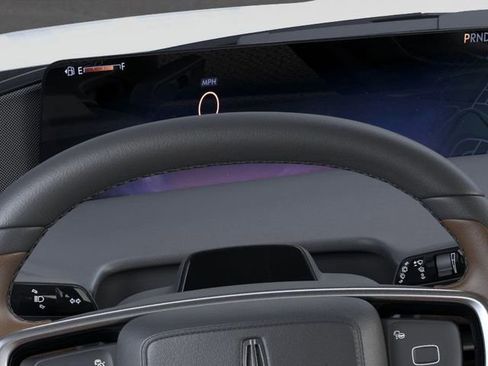 New 2026 Lincoln Navigator Reserve image 13