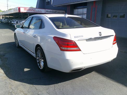 Used 2014 Hyundai Equus Signature RWD image 13