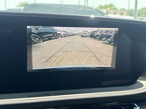 Certified 2024 Buick Envista Sport Touring w/ Convenience I Package FWD image 14