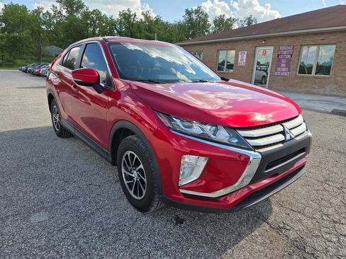 Used 2020 Mitsubishi Eclipse Cross ES FWD image 3
