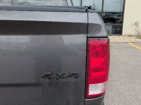 Used 2018 RAM 2500 Big Horn w/ Sport Appearance Group image 3