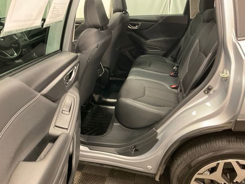 Used 2022 Subaru Forester Premium image 28