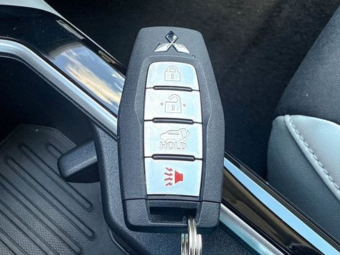 New 2026 Mitsubishi Outlander AWD image 52