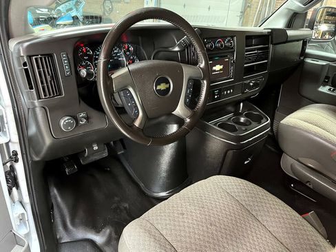 Used 2019 Chevrolet Express 2500 w/ Driver Convenience Package RWD image 7