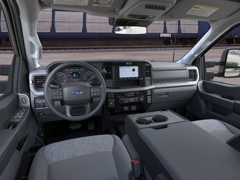 New 2026 Ford F250 XLT AWD/4WD image 9