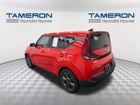 Used 2021 Kia Soul S image 3