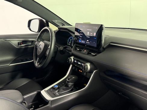 Used 2024 Toyota RAV4 XSE w/ Advanced Technology Package AWD/4WD image 32