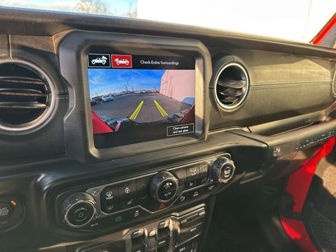 Used 2023 Jeep Wrangler Unlimited Rubicon 4xe w/ Steel Bumper Group image 23