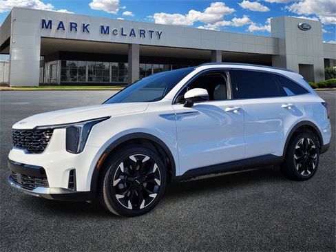 Used 2025 Kia Sorento EX w/ Panoramic Sunroof Package image 7