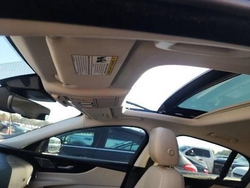 Used 2020 Jaguar XE S image 8