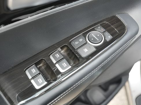 Used 2019 Kia Sorento FWD V6 image 21