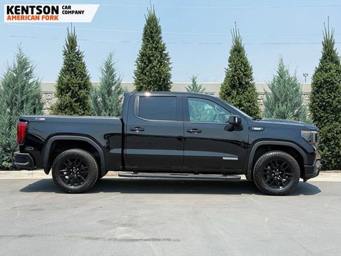 Used 2025 GMC Sierra 1500 Elevation w/ Elevation Premium Package AWD/4WD image 9