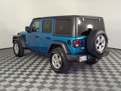 Used 2019 Jeep Wrangler Unlimited Sport S image 7