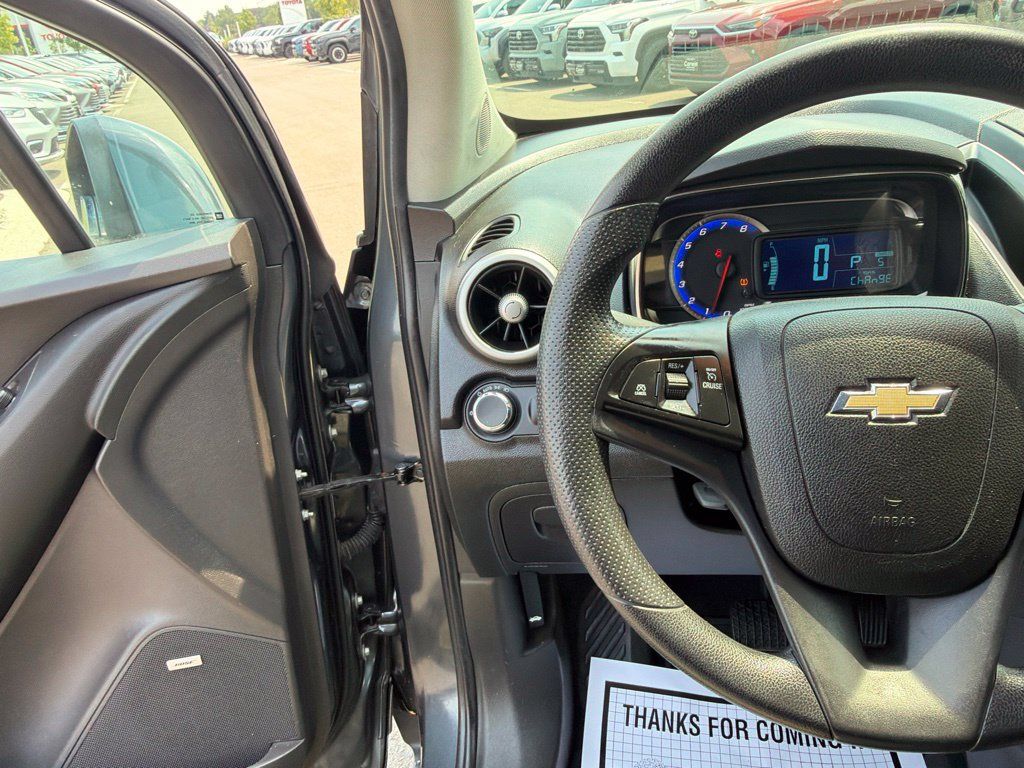Used 2016 Chevrolet Trax LT w/ LT Sun and Sound Package AWD/4WD image 26