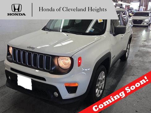Used 2022 Jeep Renegade Latitude AWD/4WD image 1