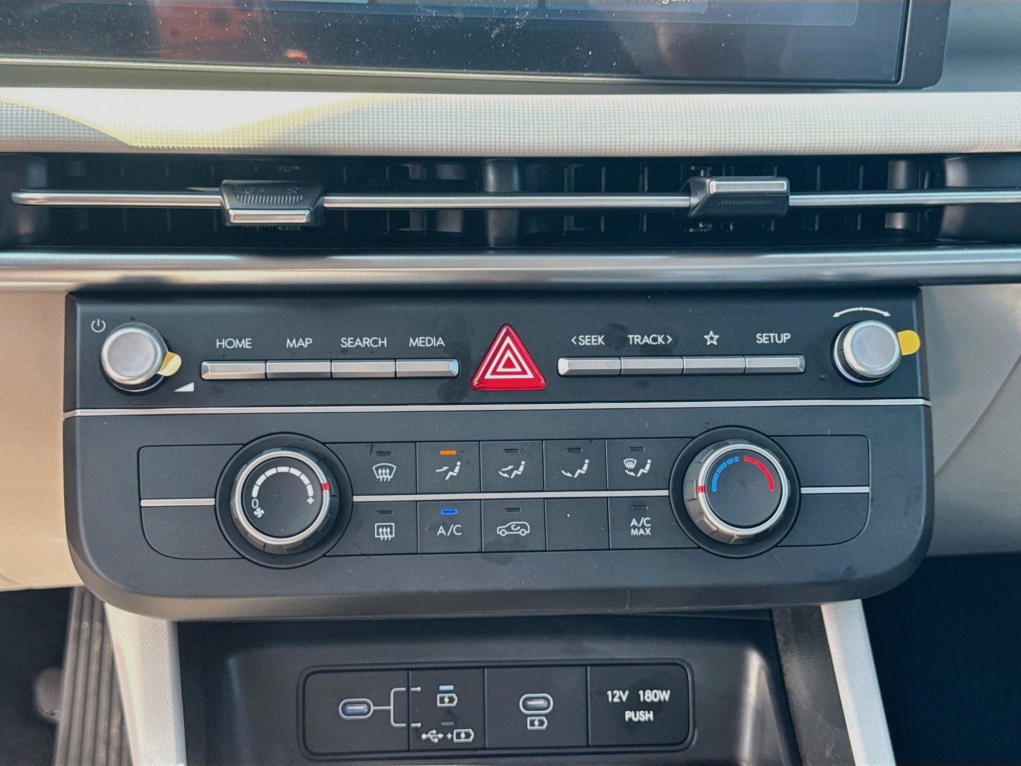New 2026 Hyundai Tucson SE FWD image 12