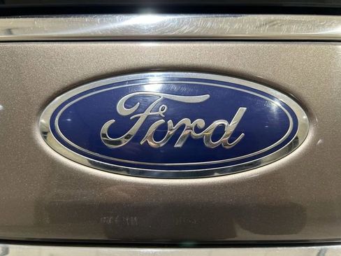 Certified 2019 Ford Expedition XLT RWD image 28