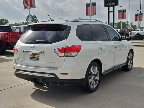 Used 2015 Nissan Pathfinder Platinum FWD image 5