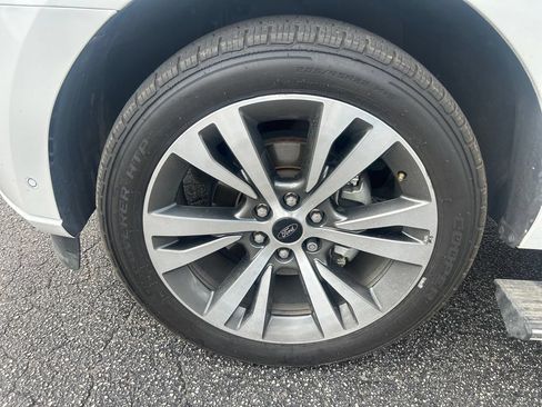 Used 2020 Ford Expedition Platinum AWD/4WD image 32