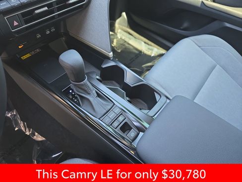 Used 2026 Toyota Camry LE w/ Convenience Package FWD image 30