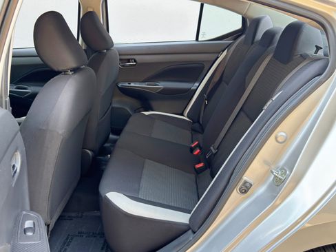 Used 2021 Nissan Versa SV FWD image 33