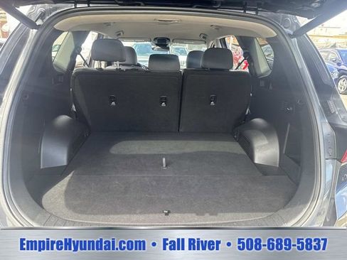 Used 2023 Hyundai Santa Fe SEL FWD image 6