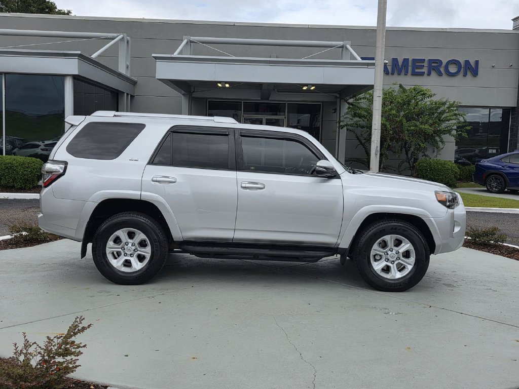 Used 2017 Toyota 4Runner SR5 Premium RWD image 34