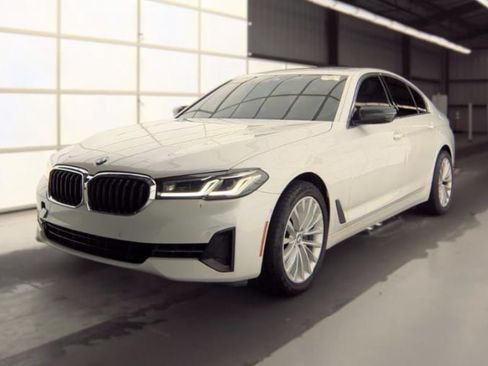 Used 2021 BMW 540i RWD image 1