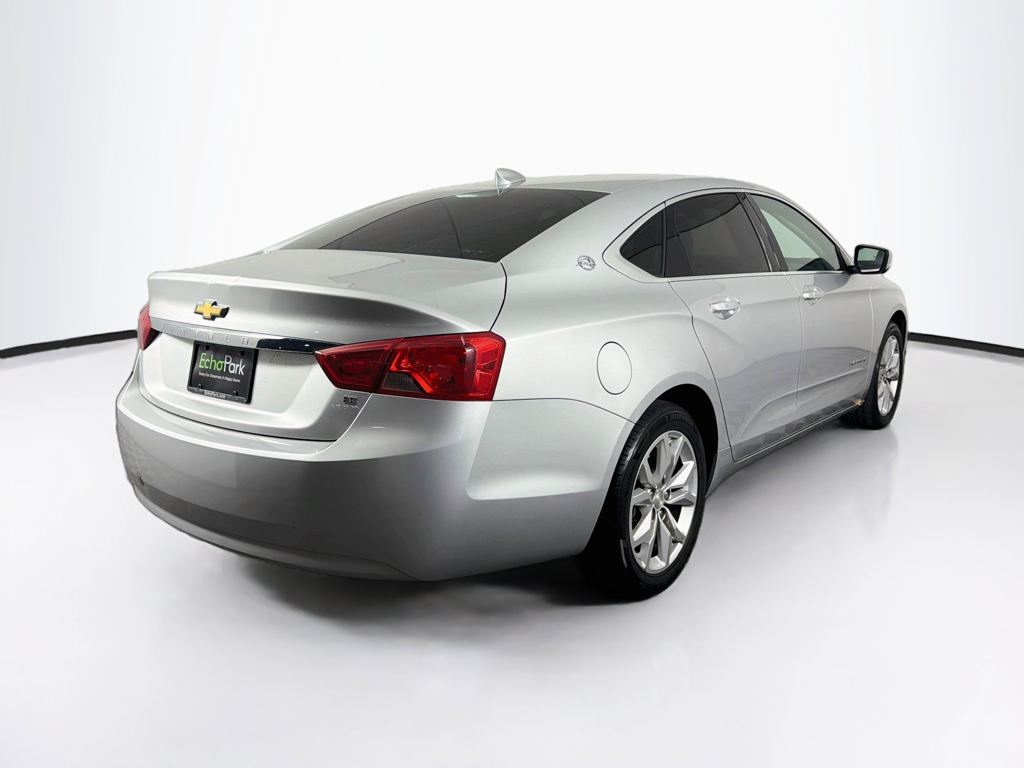 Used 2019 Chevrolet Impala LT FWD image 9