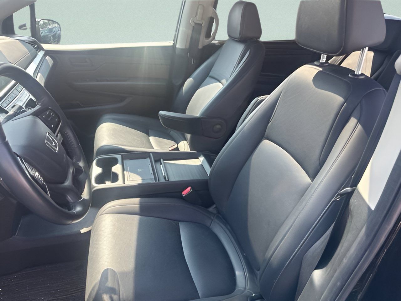 Used 2025 Honda Odyssey EX-L image 14