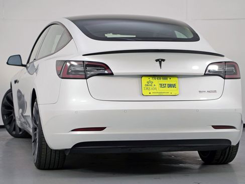 Used 2021 Tesla Model 3 Performance image 6