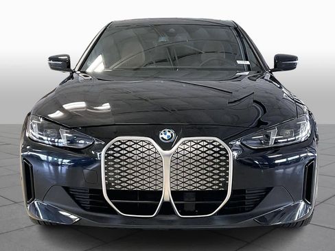 Certified 2025 BMW i4 eDrive40 image 3