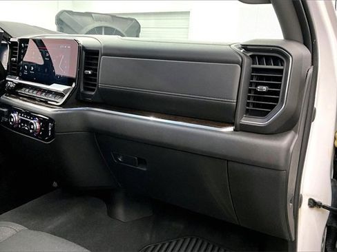 Used 2022 GMC Sierra 1500 Elevation image 16