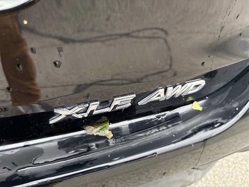 Used 2021 Toyota Highlander XLE image 7