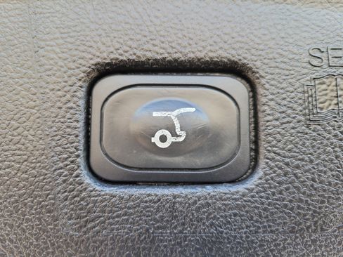Used 2023 Ford Edge SEL w/ Convenience Package AWD/4WD image 10