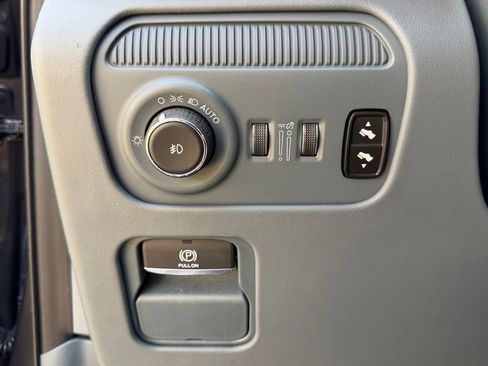 Certified 2024 Jeep Grand Wagoneer Series III w/ Rear Seat Video Group 1 AWD/4WD image 26