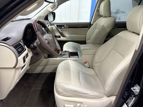 Used 2019 Lexus GX 460 Premium w/ Premium Package AWD/4WD image 10