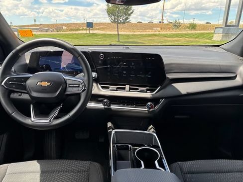 Certified 2025 Chevrolet Equinox LT AWD/4WD image 12