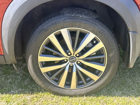 Used 2022 Nissan Pathfinder Platinum w/ Cargo Package image 20