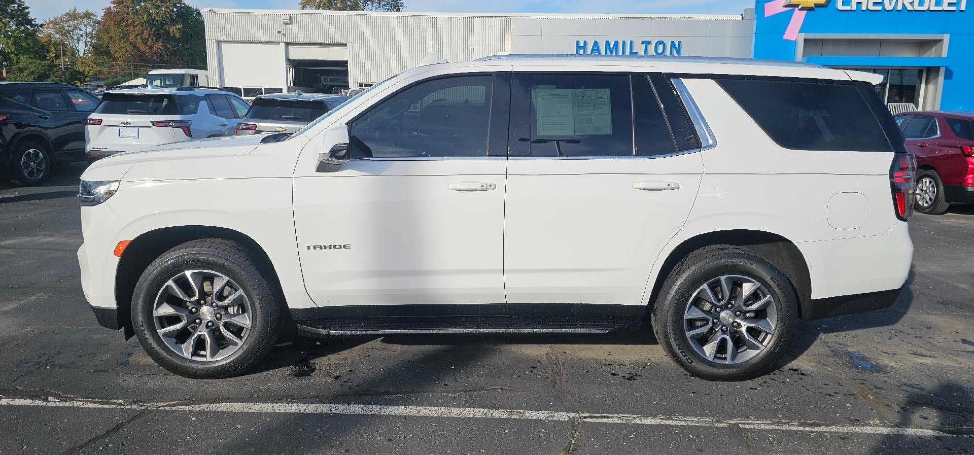 Used 2023 Chevrolet Tahoe LT w/ Luxury Package AWD/4WD image 4