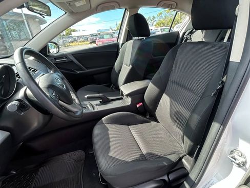 Used 2013 MAZDA MAZDA3 i Touring image 30