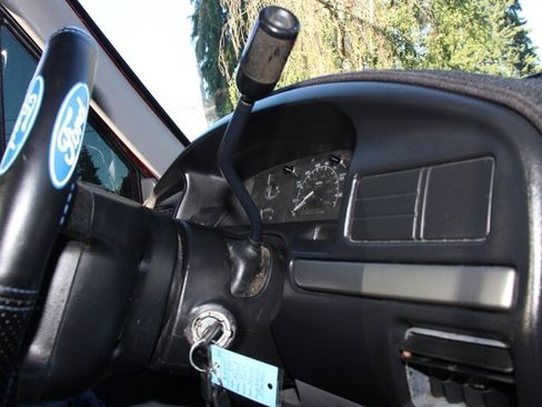 Used 1994 Ford F150 2WD Regular Cab image 8