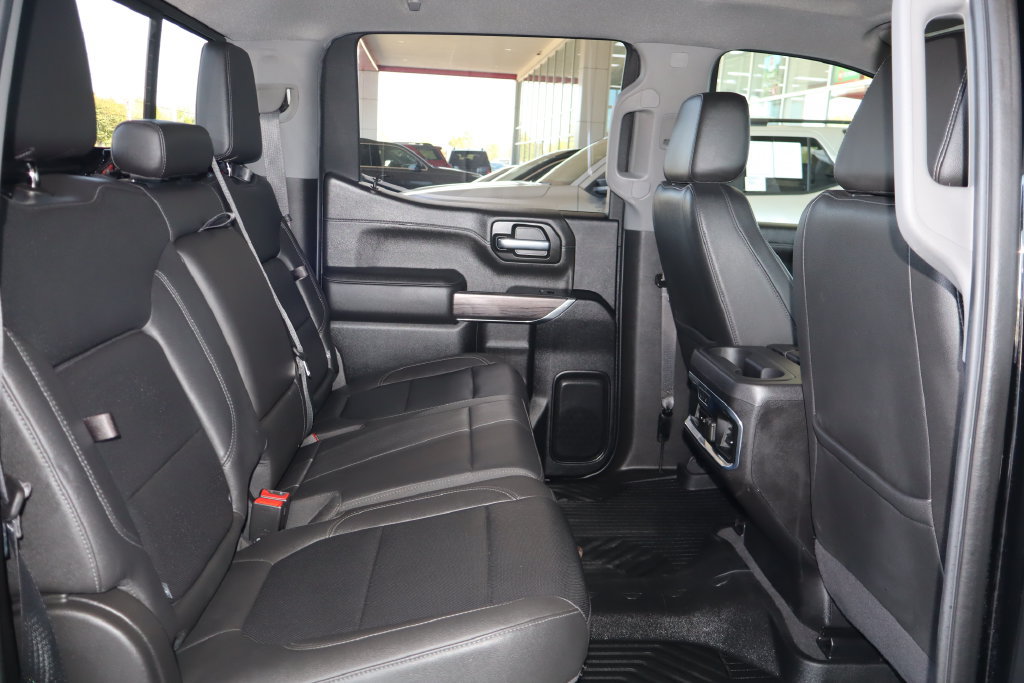 Used 2021 Chevrolet Silverado 1500 LTZ AWD/4WD image 40