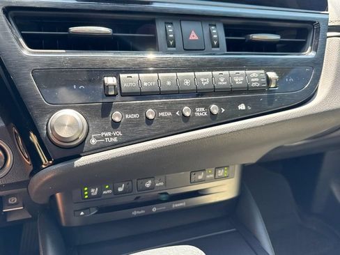 Used 2022 Lexus ES 350 w/ Premium Package FWD image 19