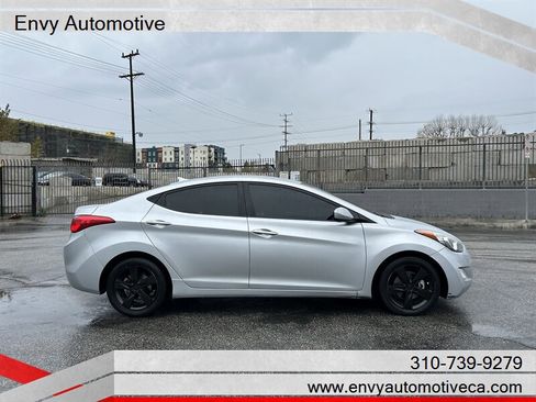 Used 2013 Hyundai Elantra GLS w/ Preferred Pkg image 5