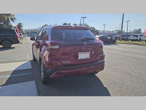 Used 2024 Nissan Kicks SV image 31