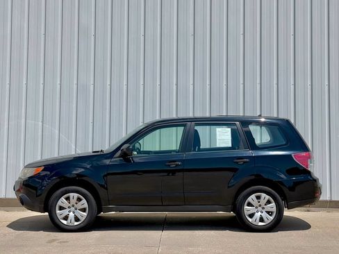 Used 2010 Subaru Forester 2.5X AWD/4WD image 3