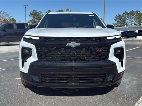 New 2026 Chevrolet Traverse RS image 2