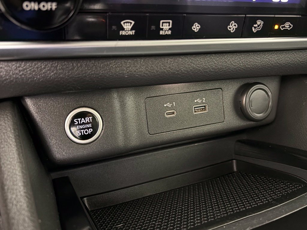 Used 2022 Nissan Rogue SV FWD image 27